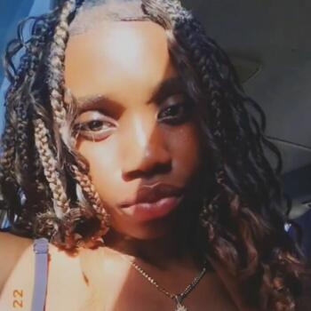 Babysitter Montego Bay: Mickeala