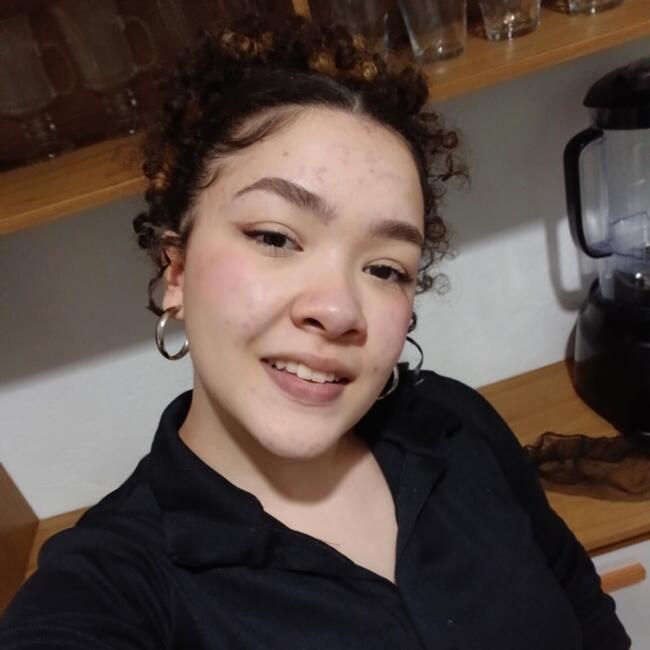 Babysitter in São Paulo: Laura