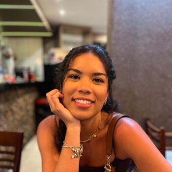 Babysitter Balneário Camboriú: Helena