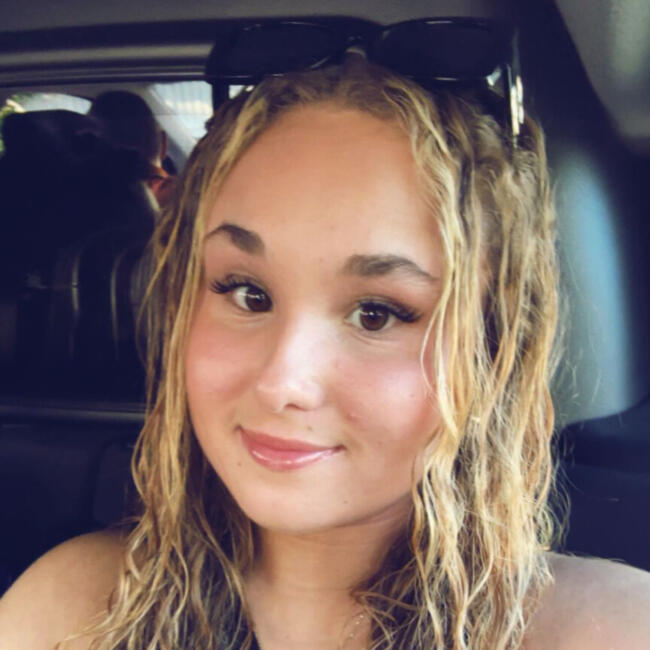Babysitter in Châteauroux: Louise