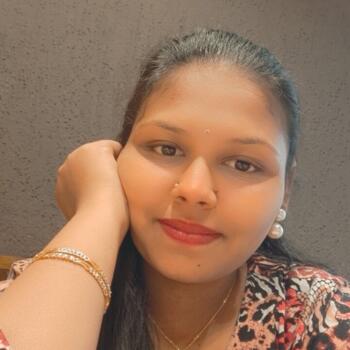 बम्बई में आया: Sneha