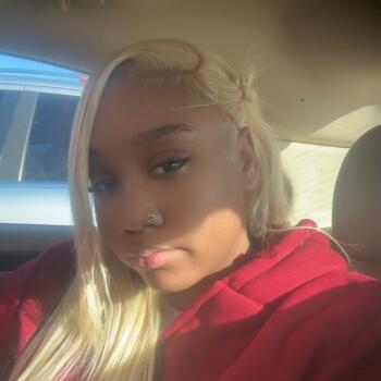 Babysitter in Milwaukee: Sa'Mya