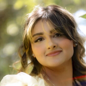 Baby-sitter Surrey: Simran