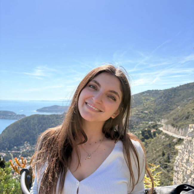 Babysitter in Linz: Alice