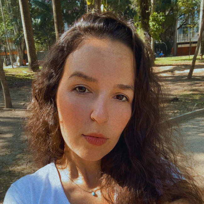 Babysitter in São Gonçalo (São Gonçalo): Camilla