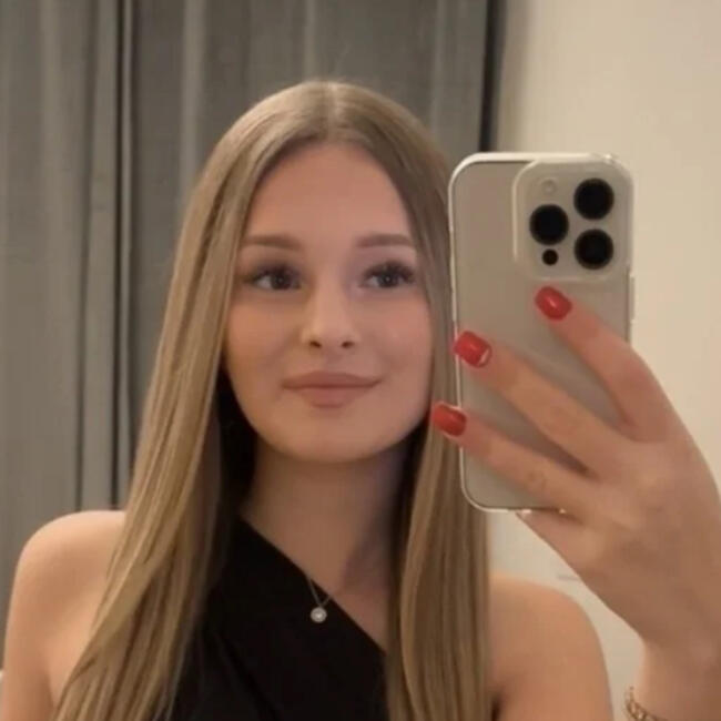 Babysitter in Hochstatt: Alice