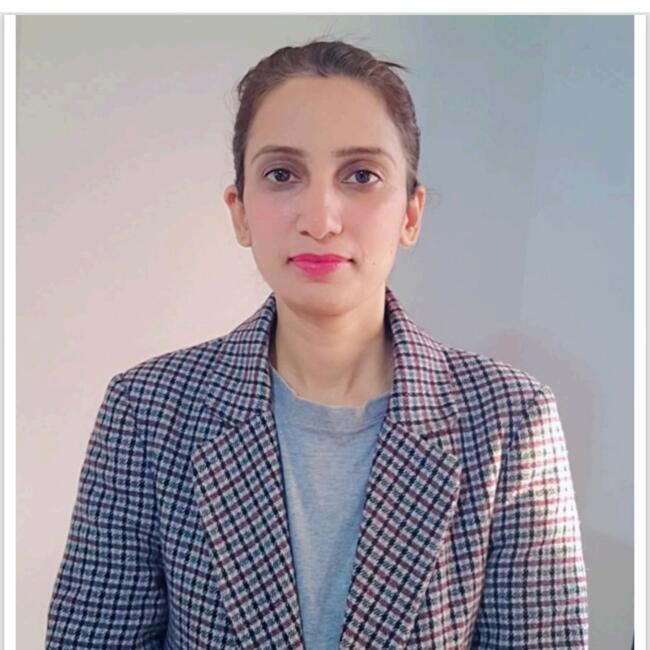 Babysitter in London: Arooj