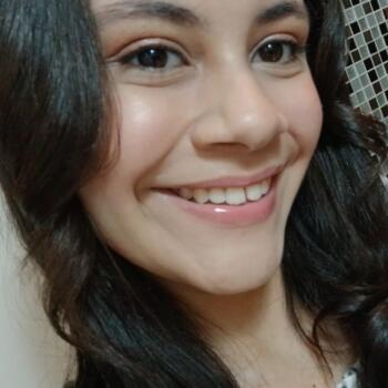 Babysitter in Belém: Sarah