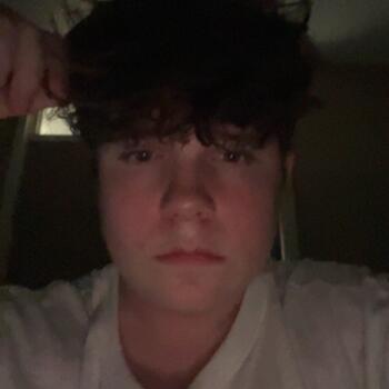 Babysitter Leighton Buzzard: Ash