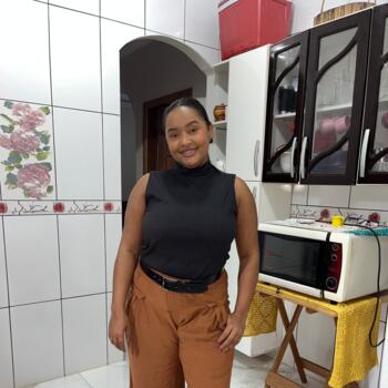 Babysitter São Joaquim de Bicas: Viviane rodrigues passos