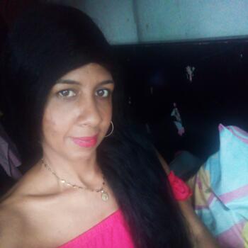 Babysitter in Soledad: Luzmarina