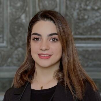 Babysitter in Rome: Fatemeh