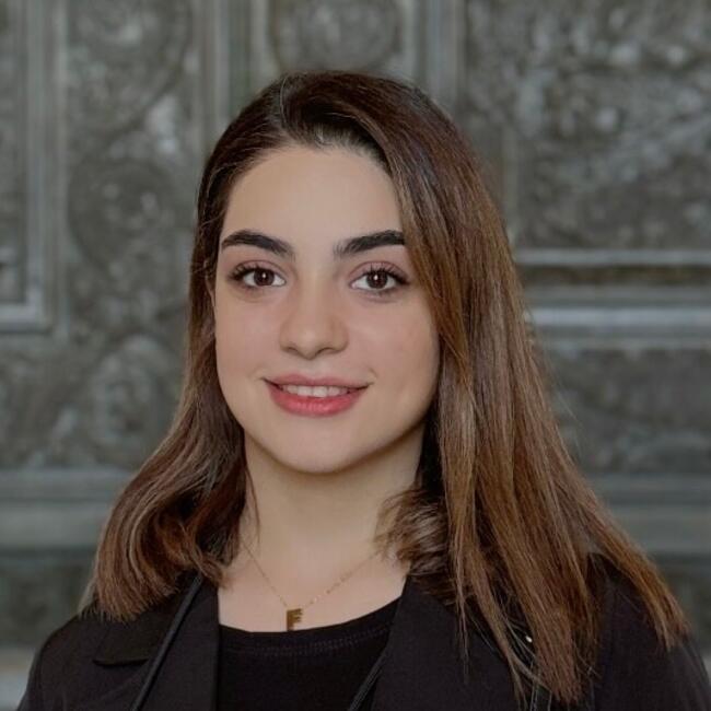 Babysitter in Rome: Fatemeh