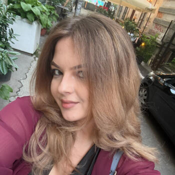 Babysitter Bucharest: Briana