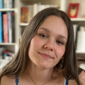 Babysitter in Paris: Lola