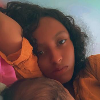 Babysitting job in Jaboatão dos Guararapes: babysitting job Flavia