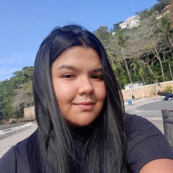 Babá em Guarujá: Laís