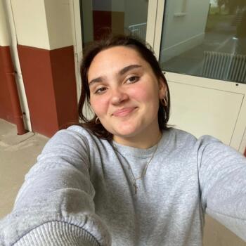 Babysitter in Bordeaux: Justine