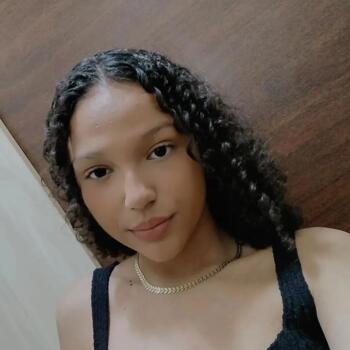 Babysitter in Palotina: Emilly