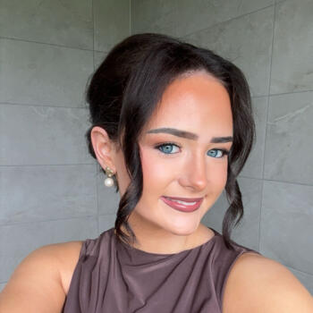 Babysitter in Claremorris: Laura
