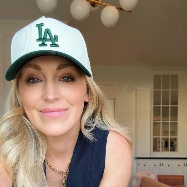 Babysitter in Miami Beach: Holly