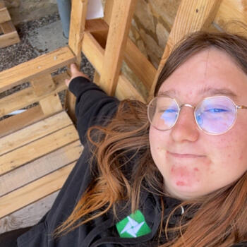 Babysitter in Le Buisson-de-Cadouin: Anna