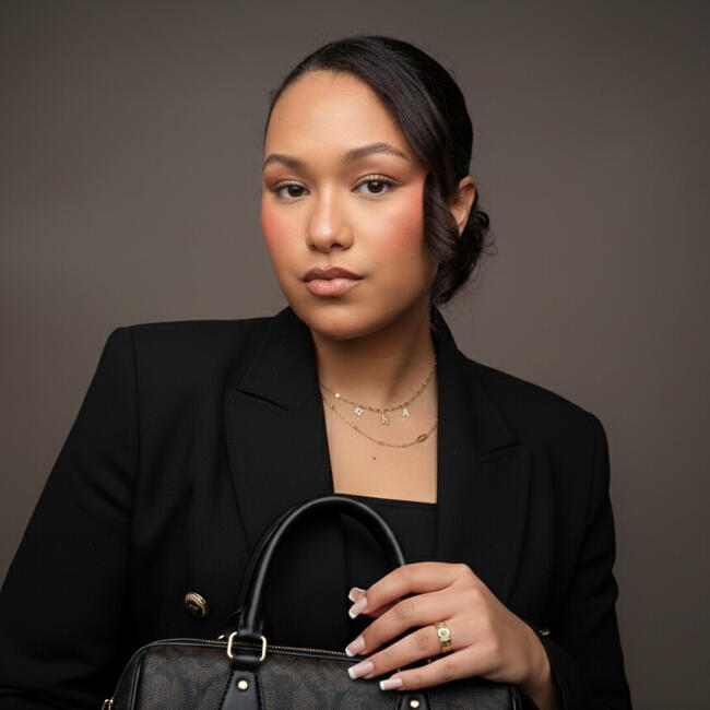 Babysitter in Marseille: Marwa