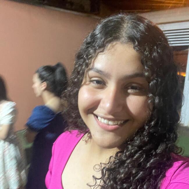 Babysitter in Jaú: Gabiih