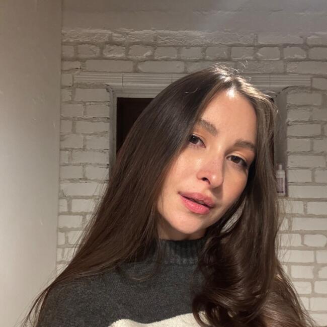 Nanny munka Dunakeszi területén: Юлия