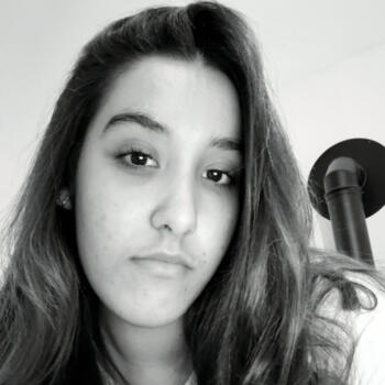 Babysitter in Charleville-Mézières: Helena