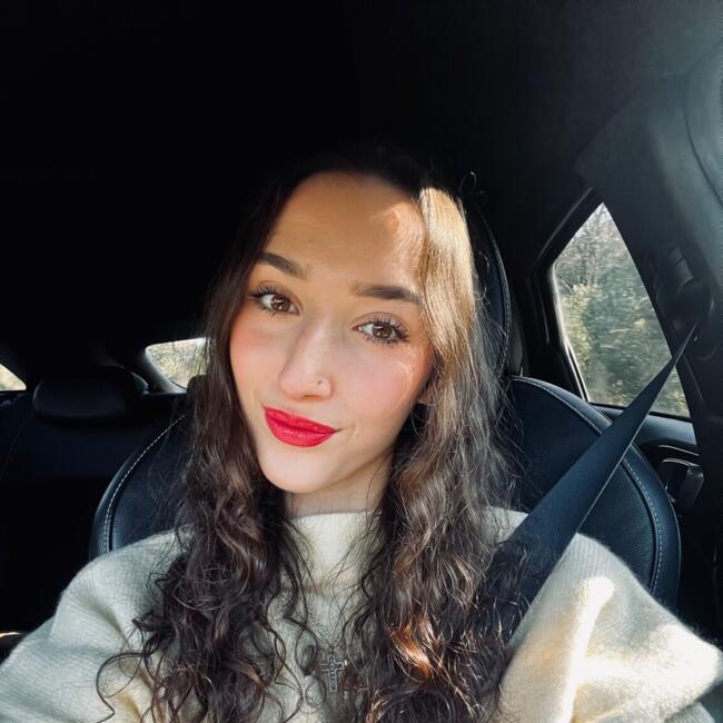 Baby-sitter à Nîmes: Loane