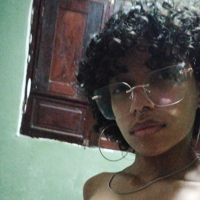 Babysitter in São Lourenço da Mata: Livia