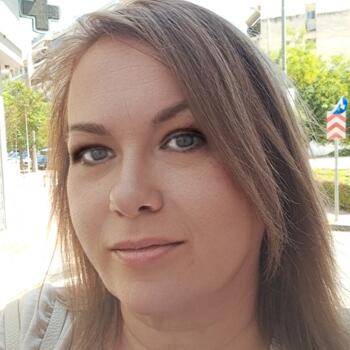 Babysitter in Lamia: Raluca