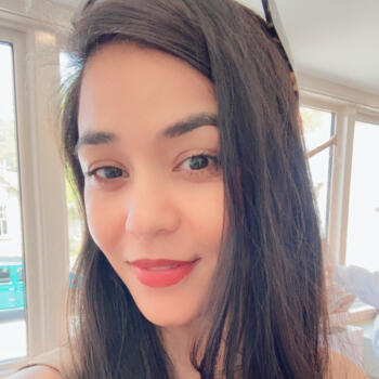 Babysitter Queenstown: Nidhi