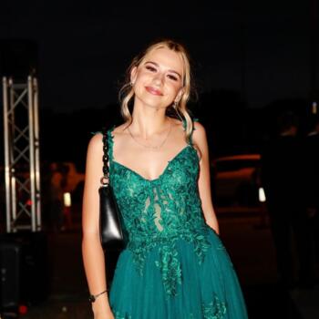 Babysitter in Sunshine Coast: Emily