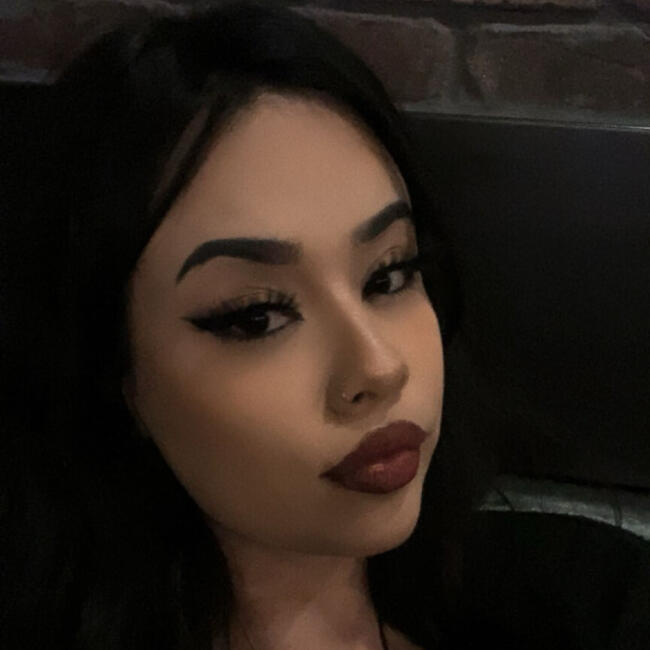 Babysitter in Aurora: Nadya