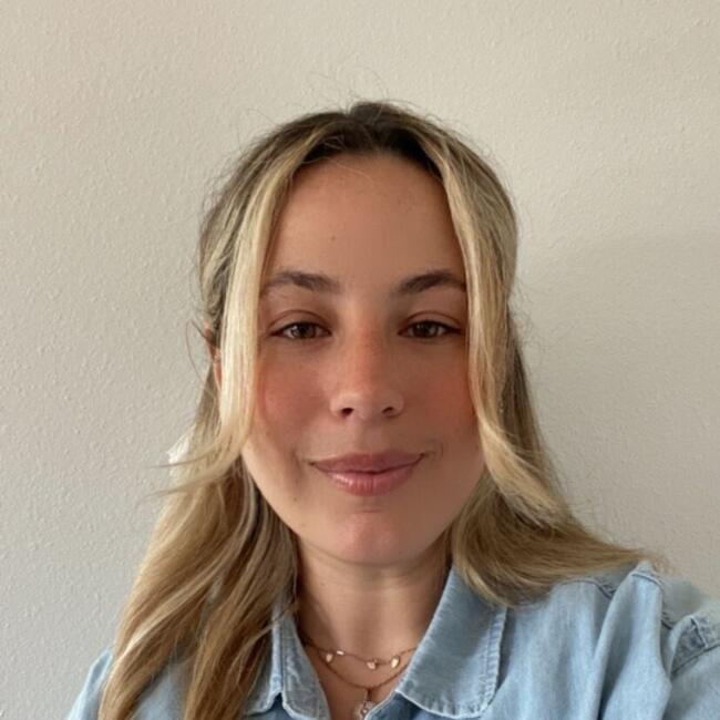 Nanny in Huntington Beach: Valentina