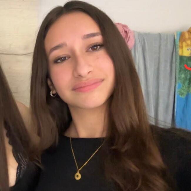 Babysitter in Portets: Sarah