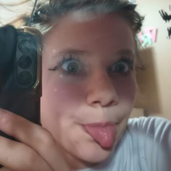 Babysitter in Batesville: Isis