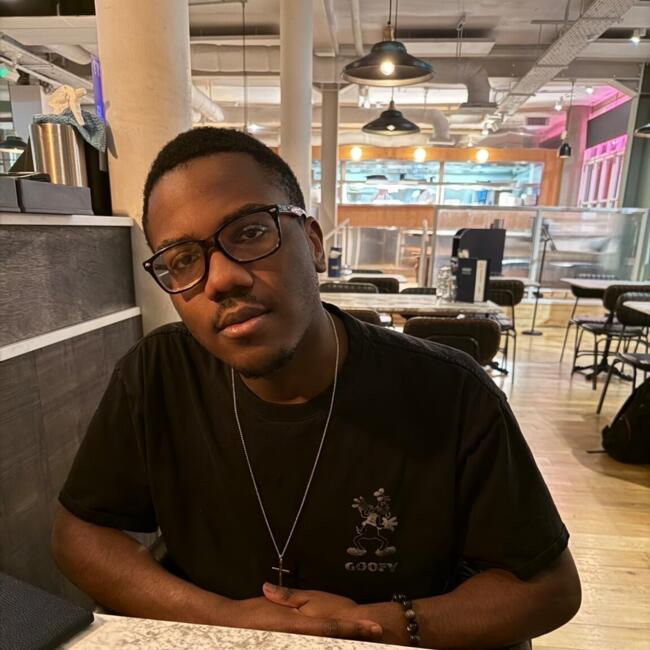 Babysitter in London: Amari