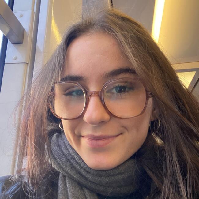 Babysitter in Herblay-sur-Seine: Agathe