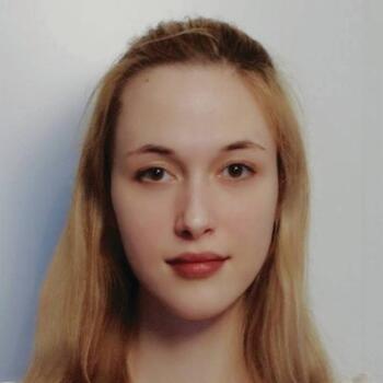 Babysitter in Budapest: Alice