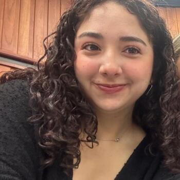 Babysitter in Cuenca: LUCIANA