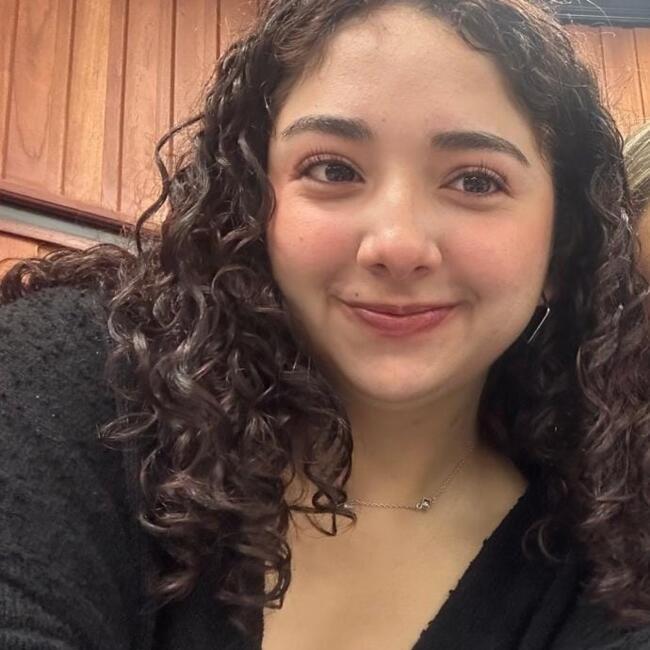 Babysitter in Cuenca: LUCIANA