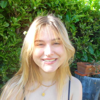 Babysitter in Strasbourg: Elena