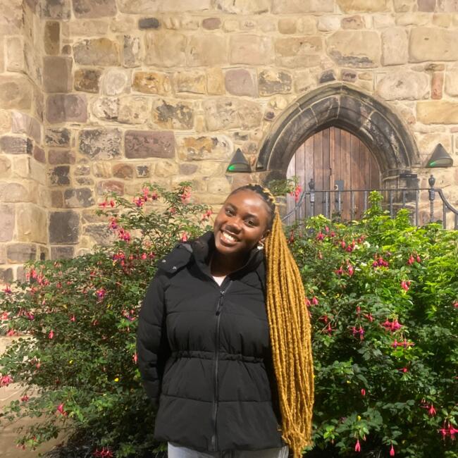 Babysitter in Lancaster: Chinelo