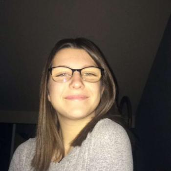 Barnvakt i Petite-Forêt: Line