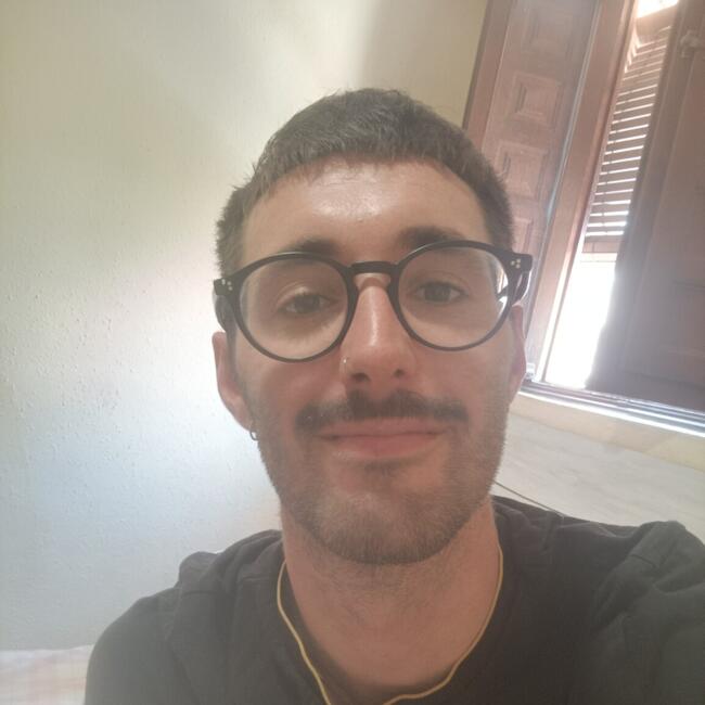 Babysitter in Naples: JORDI