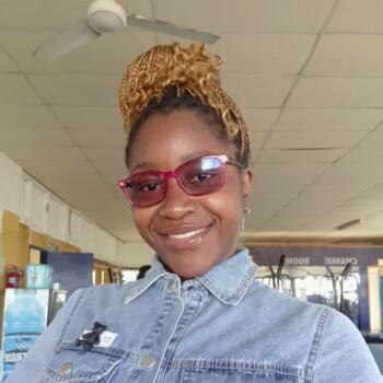 Babysitter in Kanye: Naledi