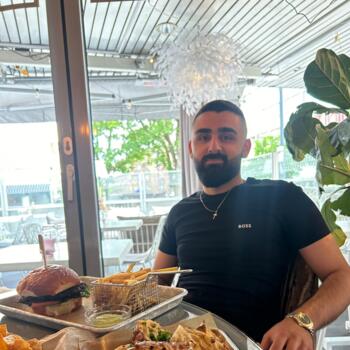 Babysitter in Eskilstuna: Nias